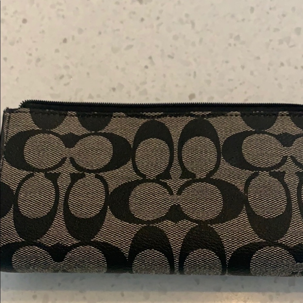 Wallet - Picture 4 of 4